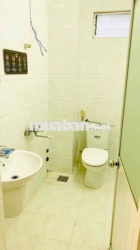 Cho thuê mặt tiền đường Võ Văn Kiệt mới sơn sửa gần Cáo Cừu