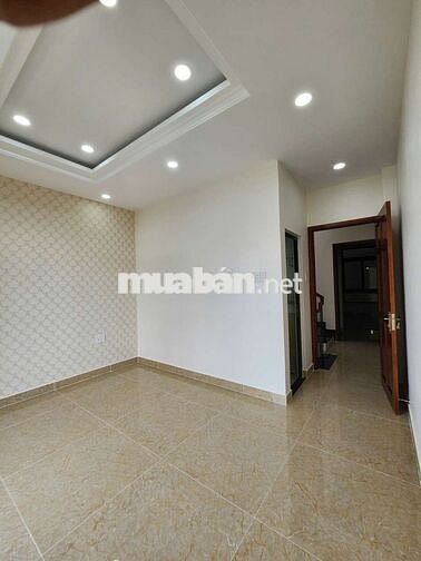 NHÀ PHỐ MỚI TINH HẺM XE TẢI 585 QL 13