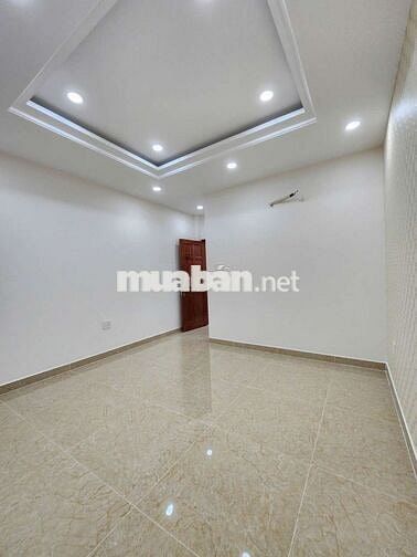 NHÀ PHỐ MỚI TINH HẺM XE TẢI 585 QL 13