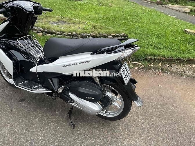 bán ablack 125i mau trang. gopw o đồng