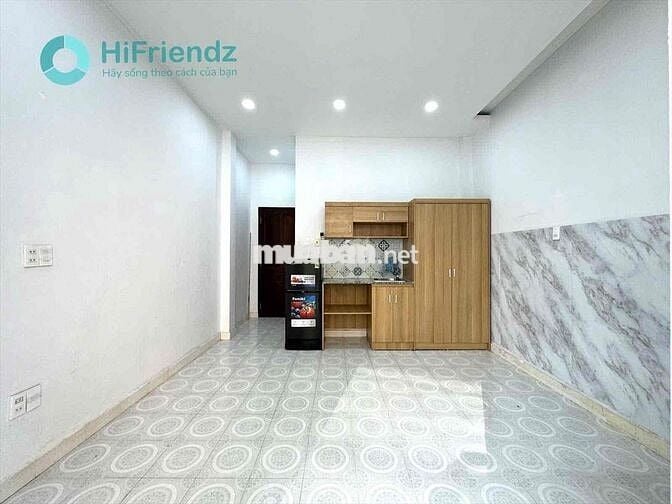 Cho thuê phòng ban công ngay cầu nguyễn văn cừ q5 rộng hơn 25m2