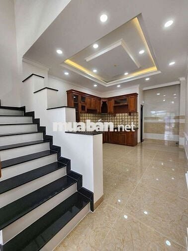 NHÀ PHỐ MỚI TINH HẺM XE TẢI 585 QL 13