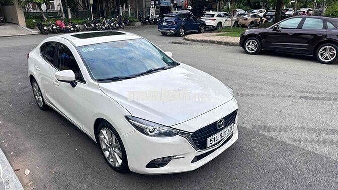 cần bán Mazda 3 2.0 Premium 2019 màu trắng