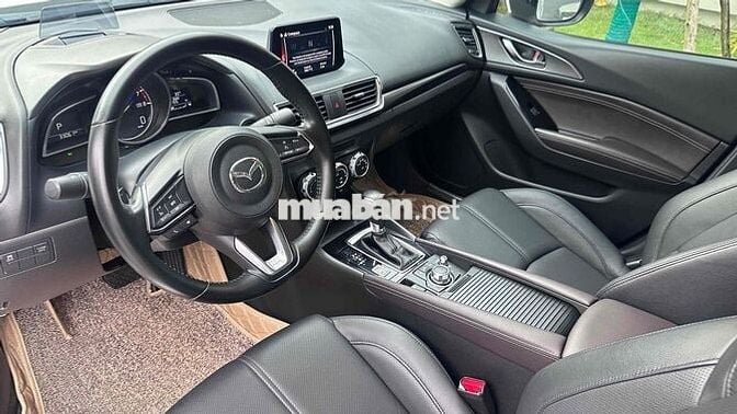 cần bán Mazda 3 2.0 Premium 2019 màu trắng