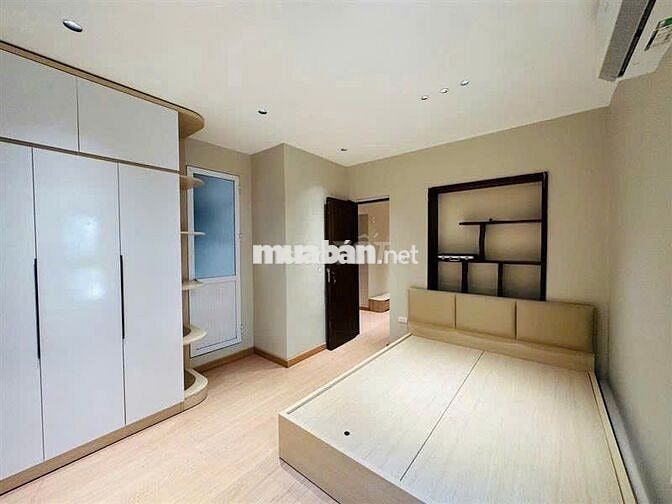 Cho Thuê Căn Hộ Tập Thể Tầng 4. Khu Nghĩa Tân. 80m2 Fuil Nội Thất.