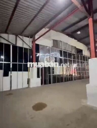 Kho diện tích 500m2 cần cho thuê gấp ở Nguyễn Tất Thành có pccc