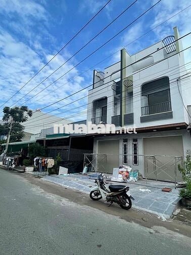 Nhà mới xây phường bửu long. dt 80m2 sổ riêng đường rộng 8m.