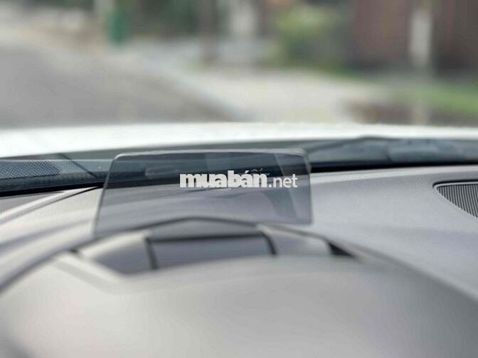 cần bán Mazda 3 2.0 Premium 2019 màu trắng