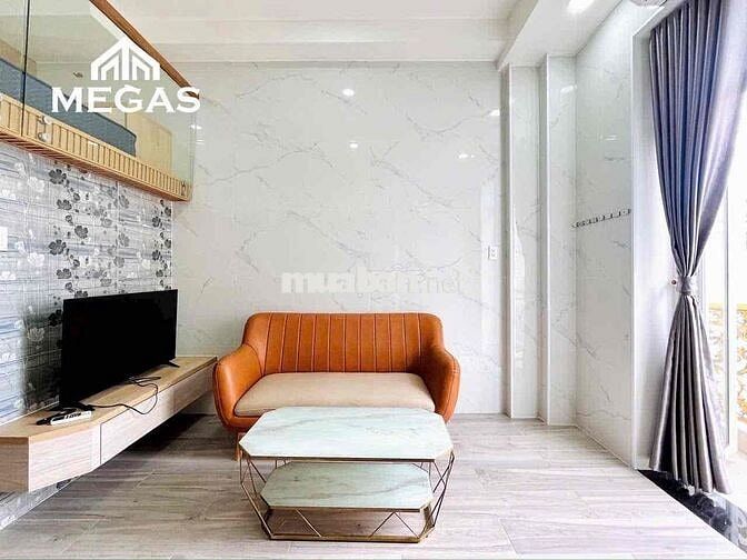 CĂN HỘ BAN CÔNG CỬA SỔ TRỜI GIÁ RẺ NGAY TRƯỜNG CHINH