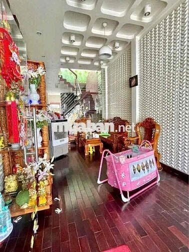 Nhà có nôi thât đầy đủ gần Trung tâm Mỹ Tho