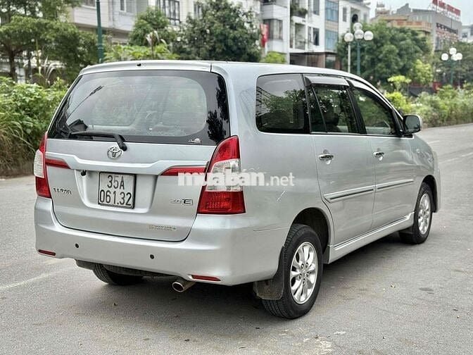 Toyota Innova 2014 2.0E