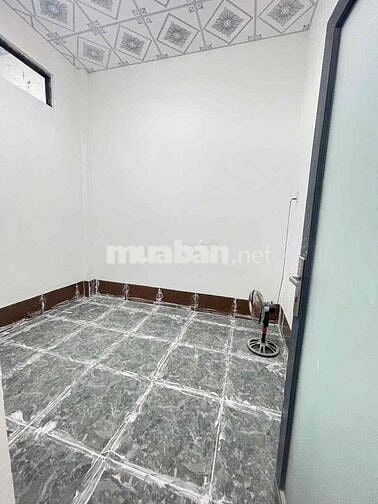 Nhà mới 2 phòng 2 máy lạnh KDC Hưng Phú 1