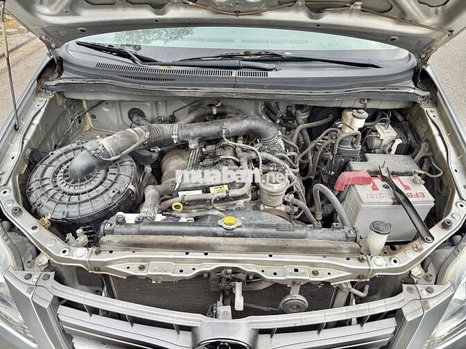 Toyota Innova 2014 2.0E