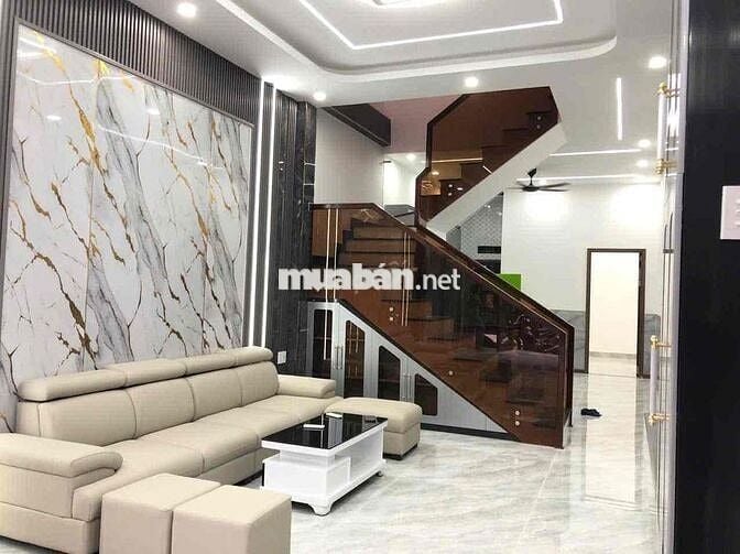 Nhà mới xây phường bửu long. dt 80m2 sổ riêng đường rộng 8m.