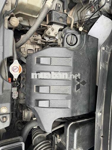 cần bán gấp xpander 2019 stđ xe gia đình zin