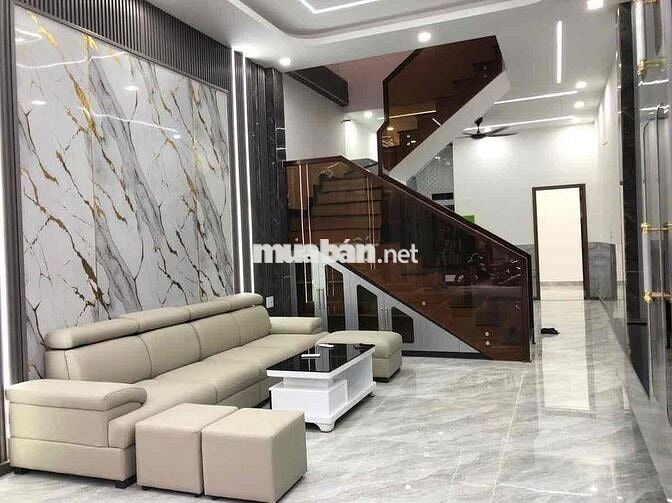 Nhà mới xây phường bửu long. dt 80m2 sổ riêng đường rộng 8m.