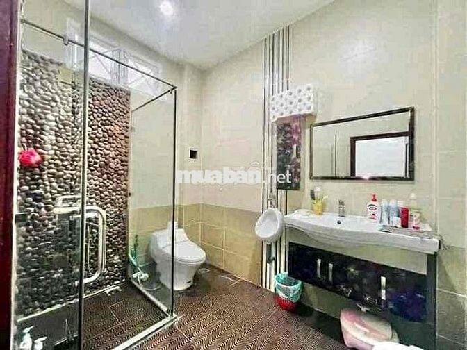 Nhà có nôi thât đầy đủ gần Trung tâm Mỹ Tho