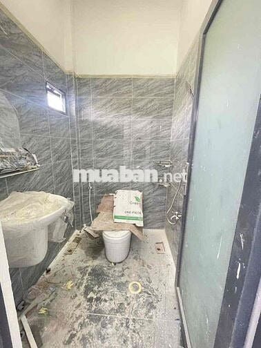 Nhà mới 2 phòng 2 máy lạnh KDC Hưng Phú 1