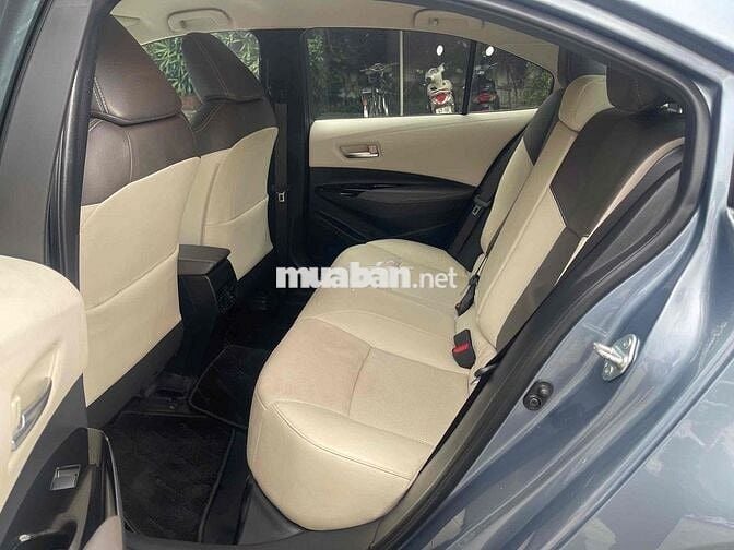 TOYOTA COROLA ALTIS 1.8V 2022 Xe hãng bán