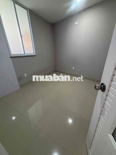 2PN 1 WC ngay Hàng Xanh full nội thất