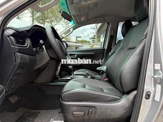 TOYOTA FORTUNER 2.4AT 4X2 2024 Siêu lướt 900Km