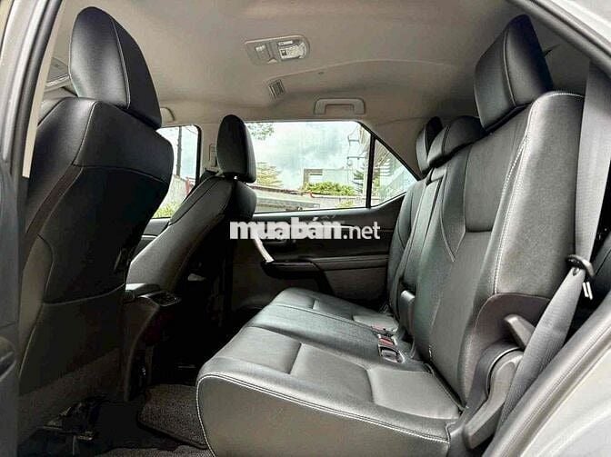 TOYOTA FORTUNER 2.4AT 4X2 2024 Siêu lướt 900Km