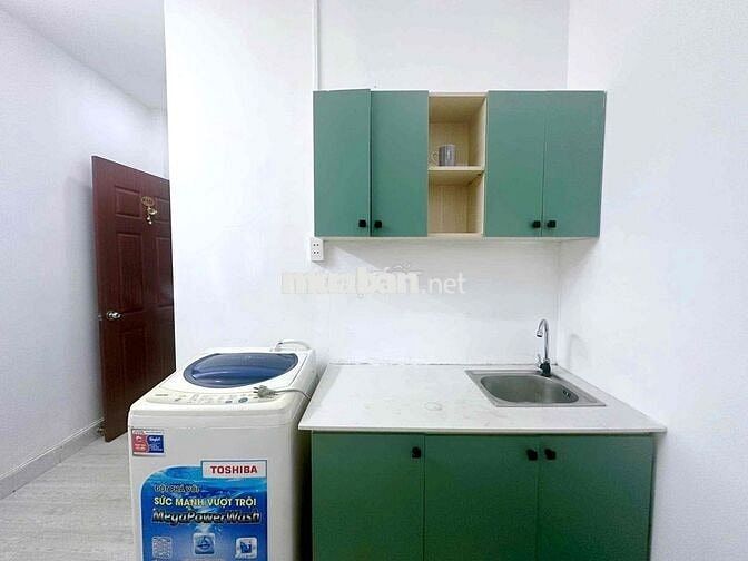 TRỐNG SẴN CĂN HỘ 1PN BAN CÔNG 40M2 NGAY PHAN XÍCH LONG - TRƯỜNG SA