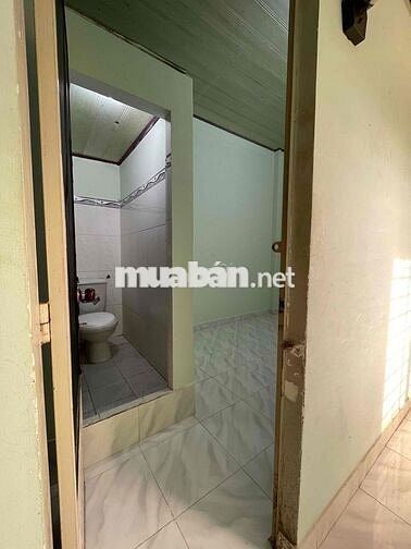 Phòng 10 m2 đường Hồ Thành Biên, P.4, Q.8