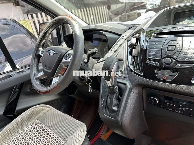 Ford Tourneo 2019 bảo hành 2026, hỗ trợ vay 75%