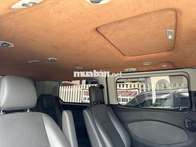 Ford Tourneo 2019 bảo hành 2026, hỗ trợ vay 75%