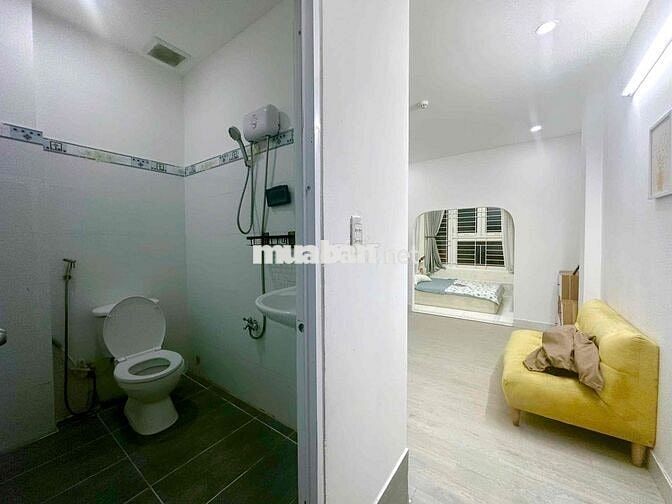 TRỐNG SẴN CĂN HỘ 1PN BAN CÔNG 40M2 NGAY PHAN XÍCH LONG - TRƯỜNG SA