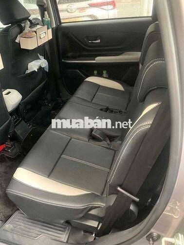 Toyota Veloz Cross Top 2025 - odo 8000Km xe hãng