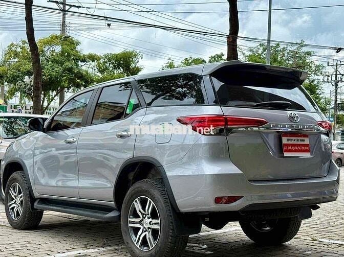 TOYOTA FORTUNER 2.4AT 4X2 2024 Siêu lướt 900Km