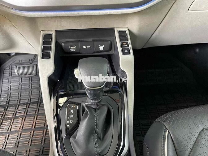 Kia Carens  1.5G Luxury 2024 Lướt