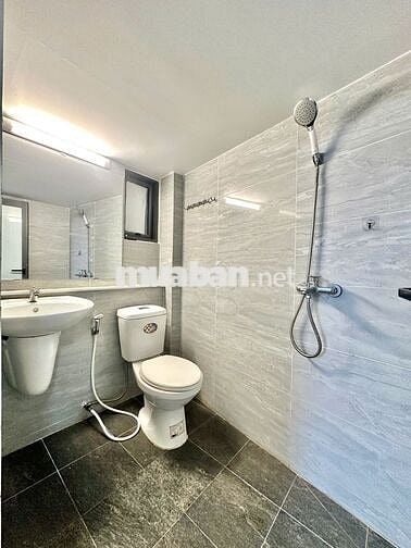 PHÒNG CÓ GÁC MỚI XÂY GẦN CÔNG VIÊN GIA ĐỊNH