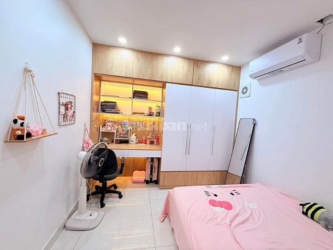 Nhà Đẹp Ô Tô Đỗ Cửa, Phố 8- 3 , Hai Bà Trưng 50/80m, giá 5.85 tỷ