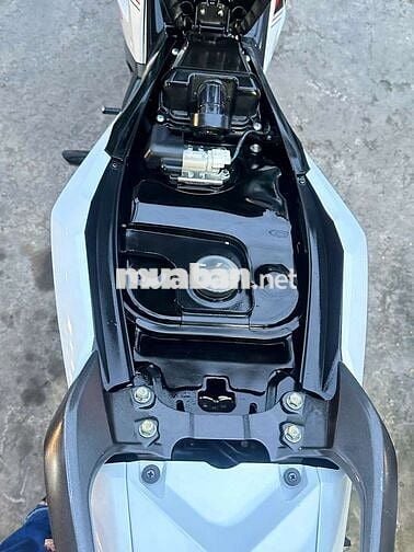 Winner V3 cbs ( e có bán góp )