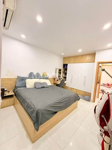 Nhà Đẹp Ô Tô Đỗ Cửa, Phố 8- 3 , Hai Bà Trưng 50/80m, giá 5.85 tỷ