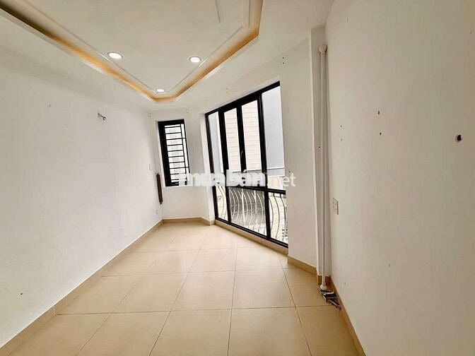 Bán nhà Nơ Trang Long,P7,Bình Thạnh,Diện tích 25m2,1trệt 4 lầu,3PN,4WC