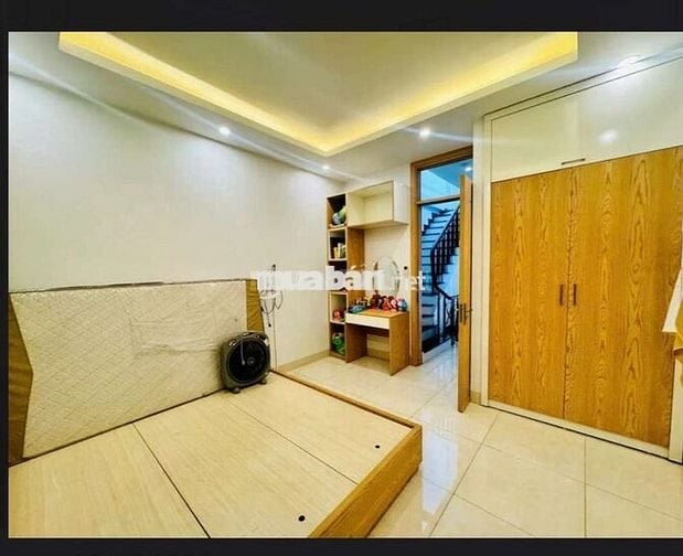 Tôi cần bán nhà Mặt phố Thổ Quan 1 nhà 4tầng full nội thất.