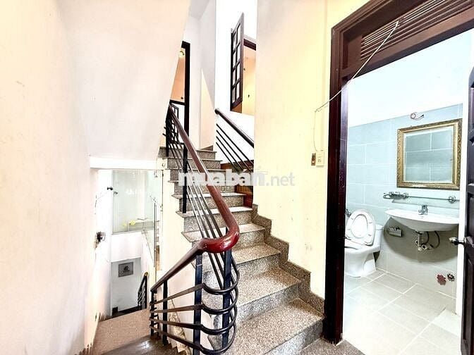 CHO THUÊ NHÀ Ở KINH DOANH MẶT TIỀN TUYẾN ĐÔNG ĐÚC TRUNG TÂM THÀNH PHỐ