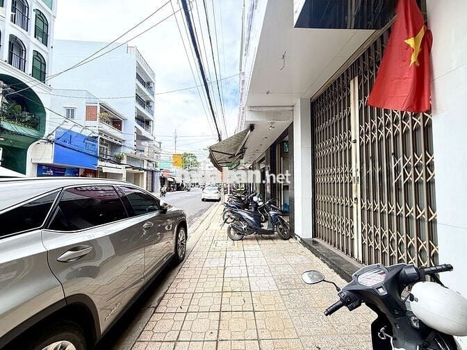 CHO THUÊ NHÀ Ở KINH DOANH MẶT TIỀN TUYẾN ĐÔNG ĐÚC TRUNG TÂM THÀNH PHỐ