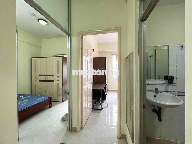 Chung Cư 2PN 1PK Thang Máy 60m2 Full Nội Thất Ngay ĐH Kinh Tế UEH Q10