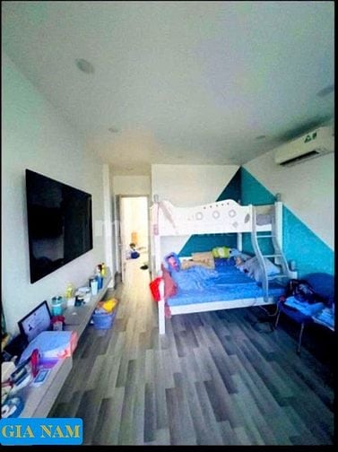 BÁN NHÀ MẶT TIỀN : 104 NGÔ GIA TỰ - P. 9 - Q. 10 - TPHCM