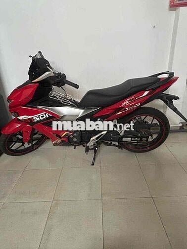 Xe ngoại hình đẹp ít đi máy móc chạy êm như new