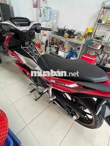 Xe ngoại hình đẹp ít đi máy móc chạy êm như new