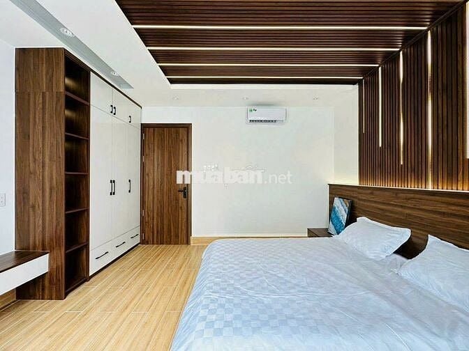 Cho thuê nhà hẻm 590/ Cách Mạng Tháng Tám, phường 11, quận 3