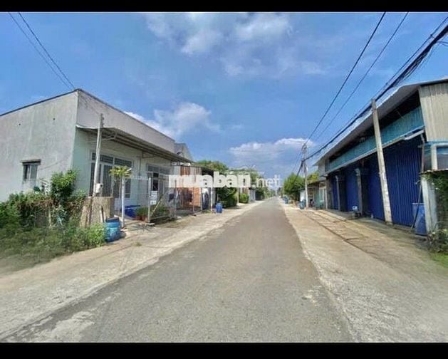 Ngộp Ngộp bán nhanh lô đất 160m2 ngay gần BV Củ Chi , Giá 850 triệu