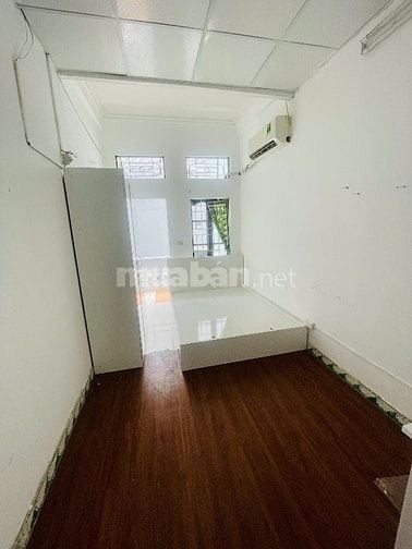 Cc bán nhà Bạch Mai, ngõ ba gác, 47m, 4 tầng, 8.2 tỷ