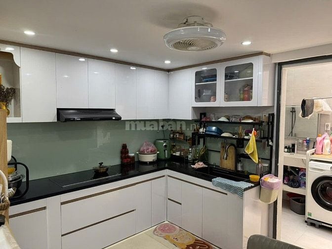 Bán nhà trung tâm TP hẻm 3/2, P.12, Q.10. DTSD:104 m2, 3PN chỉ 8,5 tỷ